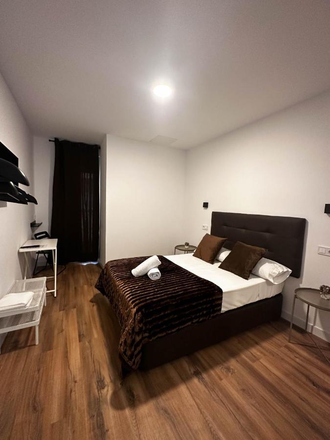 Hostal Arenal Мадрид Экстерьер фото