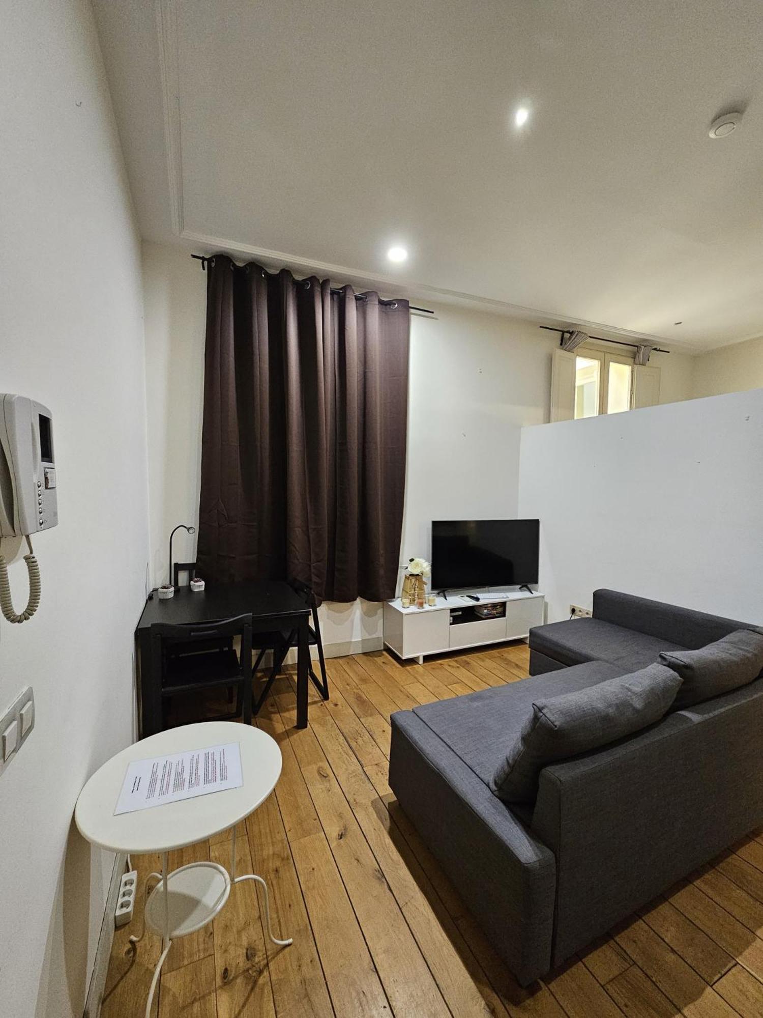 Hostal Arenal Мадрид Экстерьер фото